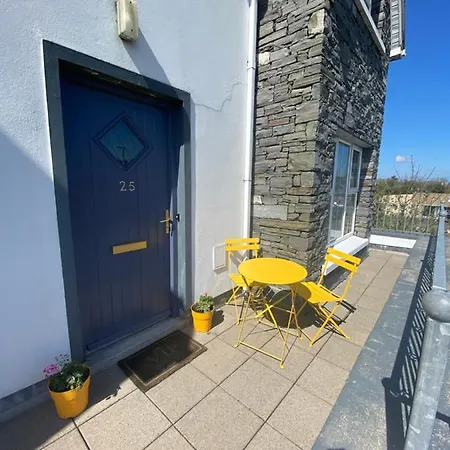 3 Bedroom House Located In Centre Of * Carndonagh